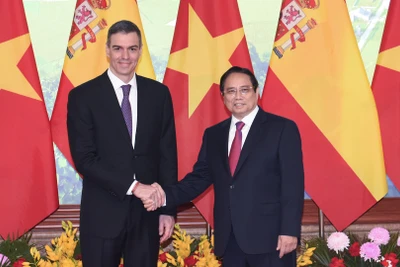Thủ tướng Phạm Minh Chính và Thủ tướng Tây Ban Nha Pedro Sánchez.