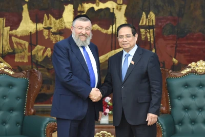 Thủ tướng Phạm Minh Chính tiếp ông Rabbi Yoav Ben Tzur, Bộ trưởng Lao động Israel.