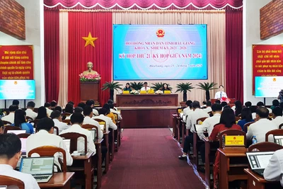 Quang cảnh kỳ họp.