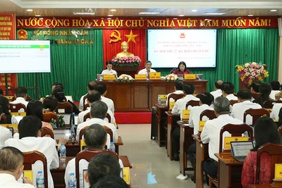 Quang cảnh kỳ họp.