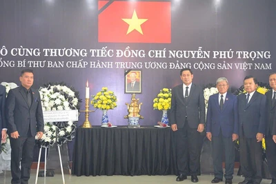 Lễ viếng Tổng Bí thư Nguyễn Phú Trọng được tổ chức trang trọng tại Nam Lào. (Ảnh: Cộng tác viên)