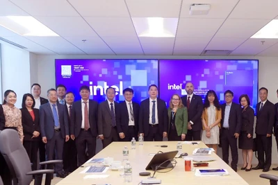 Đoàn công tác Bộ Tài chính làm việc với tập đoàn Intel, Hoa Kỳ.