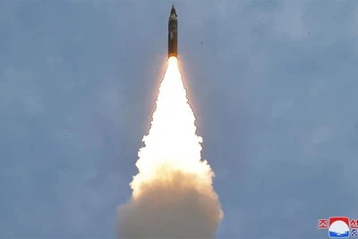 Một vụ phóng tên lửa của Triều Tiên. (Nguồn: AFP/TTXVN)