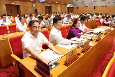 Nghị quyết về nhiệm vụ trọng tâm 6 tháng cuối năm được 93,55% đại biểu tán thành.