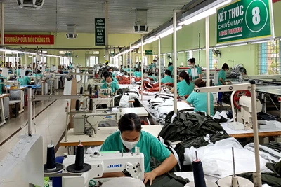 Sản xuất hàng dệt may xuất khẩu tại Tổng công ty cổ phần Dệt may Nam Ðịnh.