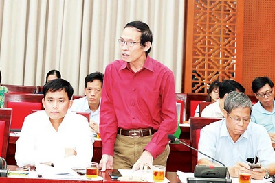 Các chuyên gia, nhà khoa học phản biện về tính đặc thù của đối tượng vay vốn chính sách xã hội trên địa bàn Hà Nội.