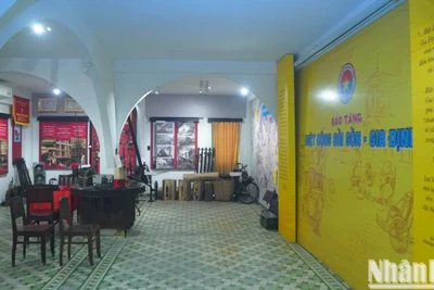 Bảo tàng Biệt động Sài Gòn-Gia Định là một địa chỉ đỏ giới thiệu các hiện vật chiến đấu của các lực lượng biệt động Sài Gòn-Gia Định.