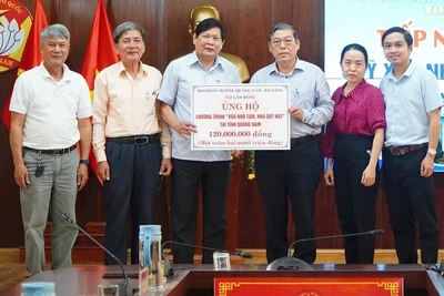 Hội đồng hương Quảng Nam-Đà Nẵng ủng hộ Chương trình "Xóa nhà tạm, nhà dột nát tại tỉnh Quảng Nam"