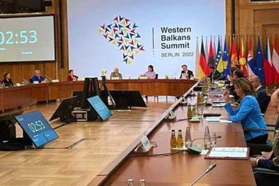 Sáu nước và vùng lãnh thổ Tây Balkan nhất trí miễn thị thực đi lại. (Ảnh REUTERS)