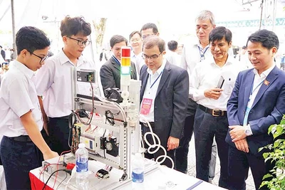 Nhiều hoạt động sôi nổi của học sinh, sinh viên Đà Nẵng tại Hội nghị nghiên cứu khoa học và Triển lãm Công nghệ (BKDN Techshow) Trường đại học Bách khoa, Đại học Đà Nẵng năm 2025.