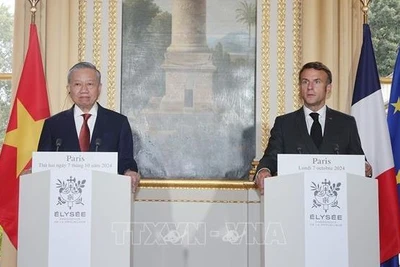 Tuyên bố chung về việc nâng cấp quan hệ lên Đối tác chiến lược toàn diện giữa Việt Nam, Pháp