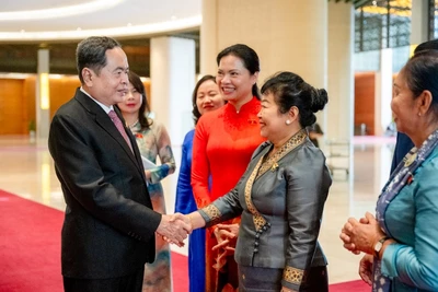 Chủ tịch Quốc hội Trần Thanh Mẫn tiếp Đoàn đại biểu Hội Phụ nữ Lào và Campuchia