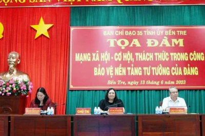 Lãnh đạo tỉnh Bến Tre chủ trì tọa đàm về công tác bảo vệ nền tảng tư tưởng của Đảng. 