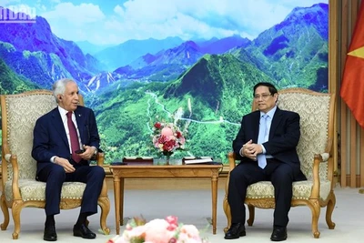Thủ tướng Phạm Minh Chính tiếp Quốc vụ khanh Bộ Ngoại giao Nhà nước Qatar Soltan Bin Saad Al-Muraikhi.