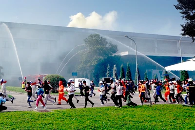 Buổi diễn tập huy động nhiều lực lượng tham gia.