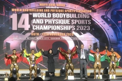 Các vận động viên đạt thành tích cao ở hạng cân 70kg nam. 