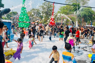 Lễ hội nước tại tỉnh Siem Reap giúp gắn kết cộng đồng cũng như thu hút khách du lịch trong và ngoài nước.