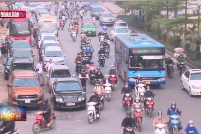 Tái diễn tình trạng ùn tắc tại các trung tâm đăng kiểm