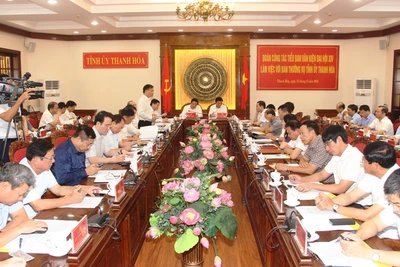 Đoàn công tác làm việc với tỉnh Thanh Hóa.