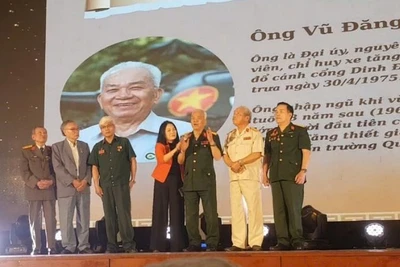 Các nhân chứng lịch sử có mặt tại Dinh Độc Lập trưa 30/4/1975.