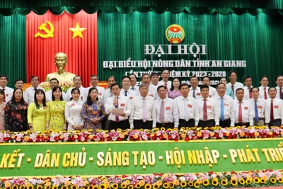 Ra mắt Ban Chấp hành Hội Nông dân tỉnh An Giang khóa 10.