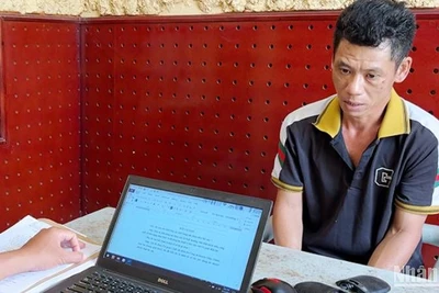 Huỳnh Thế Vương khai nhận hành vi cướp giật tài sản.