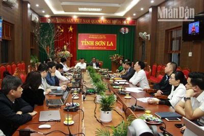 Đại diện Sở Giáo dục và Đào tạo tỉnh, Thành phố Sơn La tham dự hội nghị trực tuyến UNESCO tổ chức công bố 2 thành phố của Việt Nam, trong đó có Thành phố Sơn La được ghi danh vào "Mạng lưới các thành phố học tập toàn cầu".