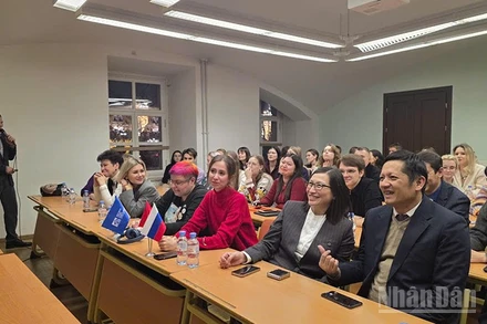 Cuộc thi kết hợp ba yếu tố: trí tuệ, giải trí và năng động.