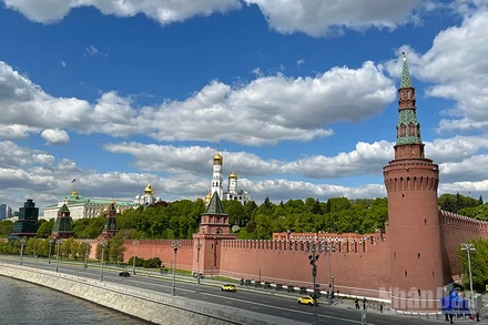 Khuôn viên Điện Kremlin tại thủ đô Moskva. (Ảnh: XUÂN HƯNG)