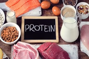 Người bệnh tiểu đường nên tăng cường các loại thực phẩm giàu protein. (Ảnh minh họa)