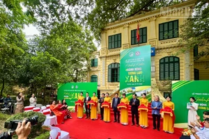 Quang cảnh buổi lễ.