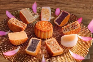 Bộ Y tế hướng dẫn cách chọn bánh trung thu bảo đảm an toàn thực phẩm. (Ảnh minh họa: THANH NGA)