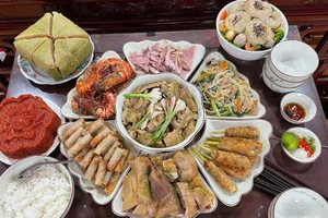 Mâm cỗ Tết truyền thống của người Việt thường rất phong phú, đa dạng. (Ảnh minh họa)