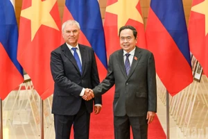 Chủ tịch Quốc hội Trần Thanh Mẫn và Chủ tịch Duma Quốc gia Quốc hội Liên bang Nga Vyacheslav Volodin.