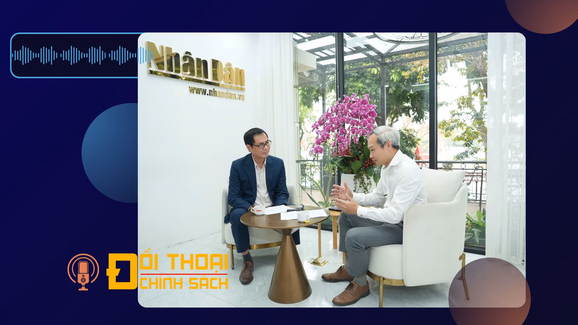 Ông Phan Đức Hiếu tham gia đối thoại chính sách của Báo Nhân Dân.