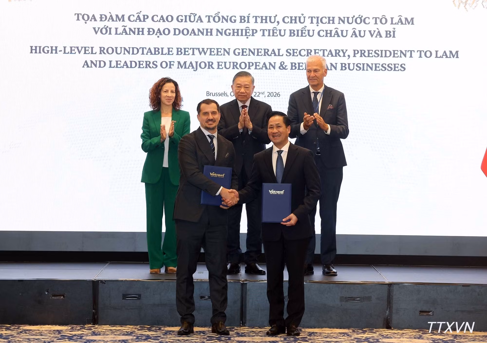 vna-potal-toa-dam-cap-cao-giua-tong-bi-thu-chu-tich-nuoc-to-lam-voi-lanh-dao-doanh-nghiep-tieu-bieu-chau-au-va-bi-6446.jpg