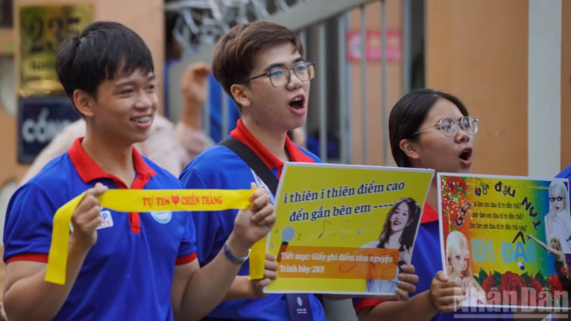 6.000 chiến sĩ tình nguyện, phủ xanh 246 điểm thi tại Thành phố Hồ Chí Minh.