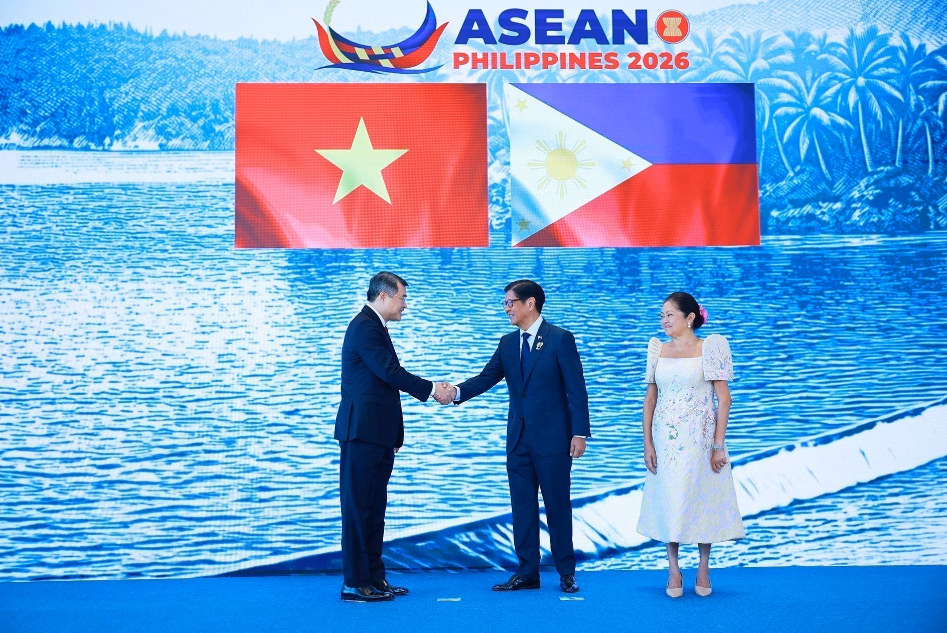 vna-potal-thu-tuong-le-minh-hung-du-hoi-nghi-cap-cao-asean-lan-thu-48-8748085.jpg