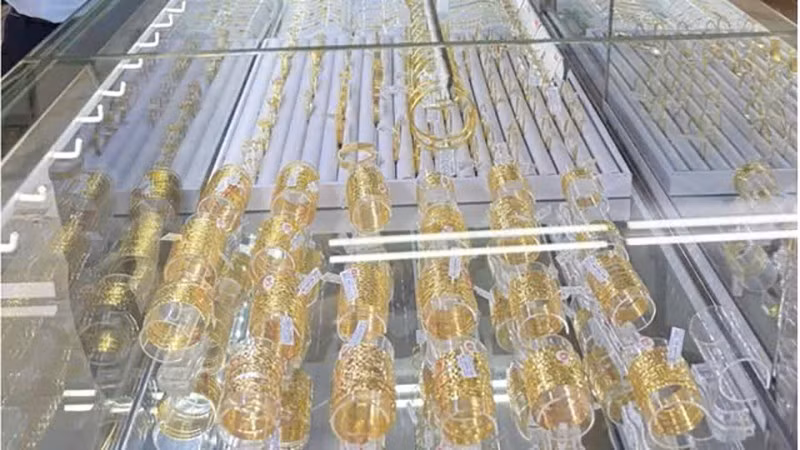 Vĩnh Long phát hiện nhiều vụ vi phạm kinh doanh vàng và trang sức Phát hiện nhiều vụ vi phạm kinh doanh vàng và trang sức tại Vĩnh Long.