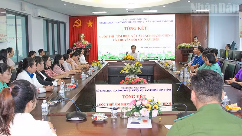 ndo_tr_anh-3-quang-canh-buoi-trao-giai.jpg