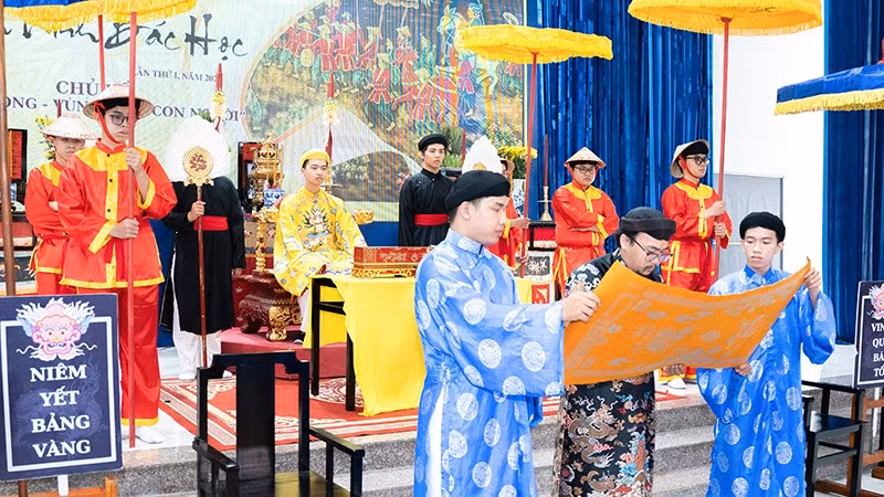 anh-2-minh-kinh-bac-hoc.jpg