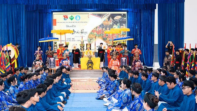anh-3-minh-kinh-bac-hoc.jpg