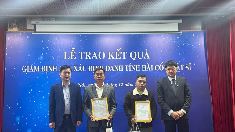 Overrekkelse av DNA-testresultatene som bekrefter identiteten til levningene av falne soldater. trao-ket-qua-1558.jpg