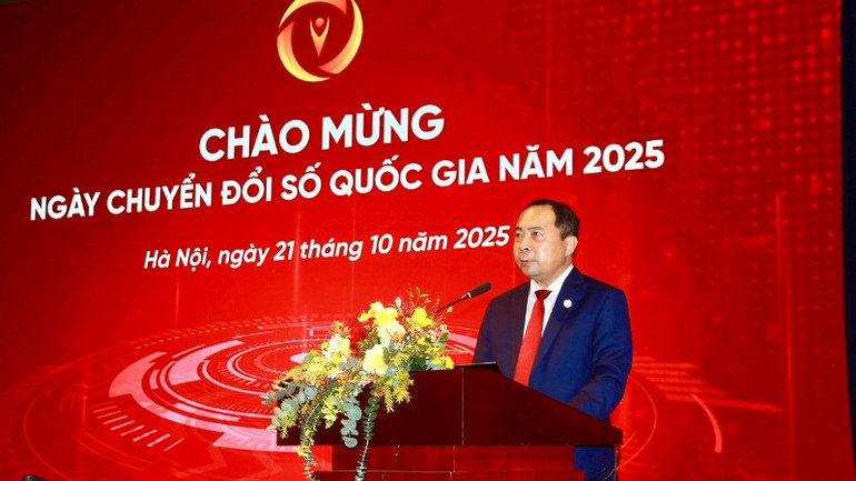 Vu Hai Quan, a tudományért és technológiáért felelős állandó miniszterhelyettes beszédet mond az eseményen. (Fotó: BICH LIEN) a-quan-297.jpg