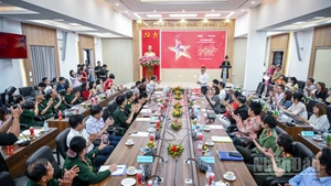 Quang cảnh buổi lễ công bố chương trình nghệ thuật chính luận "Tổ quốc trong tim". (Ảnh: THÀNH ĐẠT)