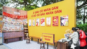 Không gian triển lãm "Báo Nhân Dân trong dòng chảy 100 năm Báo chí Cách mạng Việt Nam"
