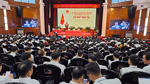 Quang cảnh kỳ họp Hội đồng nhân dân tỉnh Thanh Hóa.