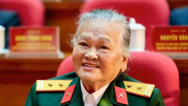 Anh hùng Lực lượng vũ trang nhân dân Ngô Thị Tuyển.