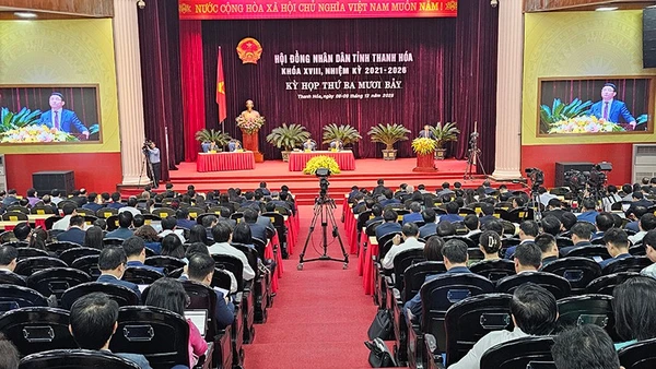 Quang cảnh kỳ họp thứ 37 Hội đồng nhân dân tỉnh Thanh Hóa.