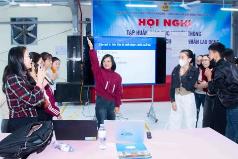 Công đoàn Công ty cổ phần Tập đoàn Thanh Chương tổ chức hội nghị tập huấn, giáo dục truyền thông về phòng, chống ma túy cho hơn 700 công nhân lao động. (Ảnh: DUY CHƯƠNG)